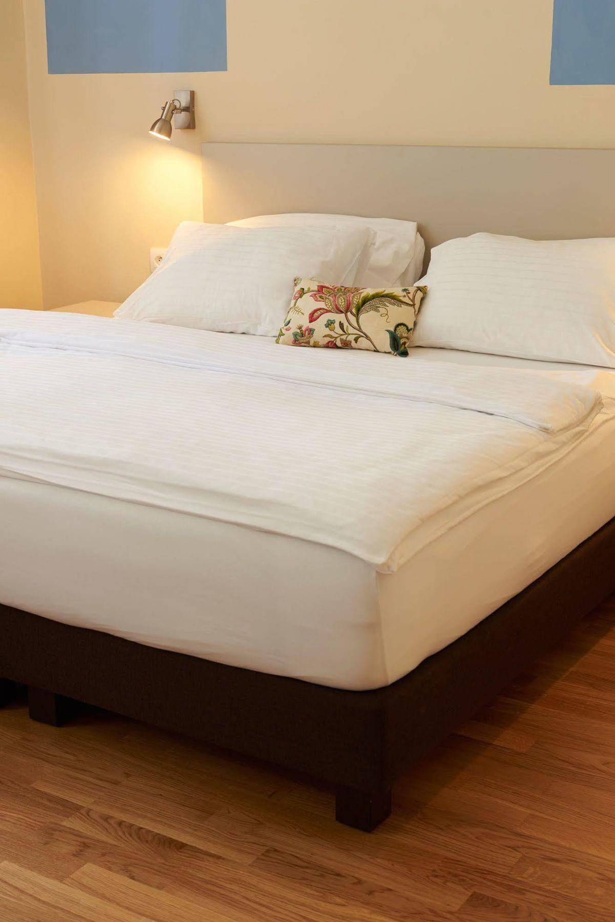 Boutique Hotel Swisshouse 玛丽亚温泉 外观 照片